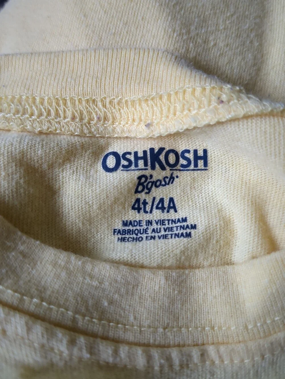 **3/$10** Oshkosh B'Gosh Boys Top Size 4T